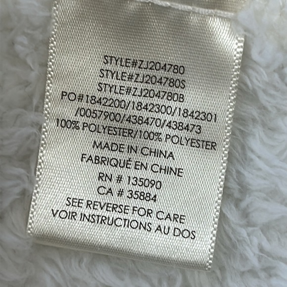 Z Supply white furry plush belted robe with pockets. Good condition. Size M/L. - Picture 4 of 10